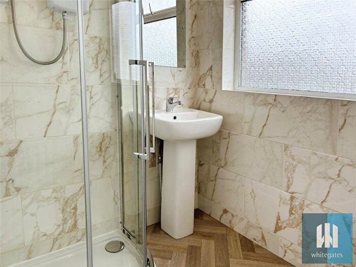 2 Bedroom Bungalow To Rent In Danebury Road, Brighouse, HD6