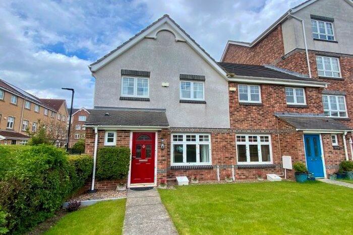 3 Bedroom Semi-Detached House To Rent In Newington Drive, North Shields, NE29