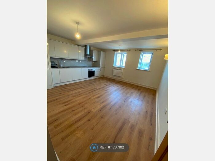 1 Bedroom Semi-Detached House To Rent In High Street, Newmarket, CB8