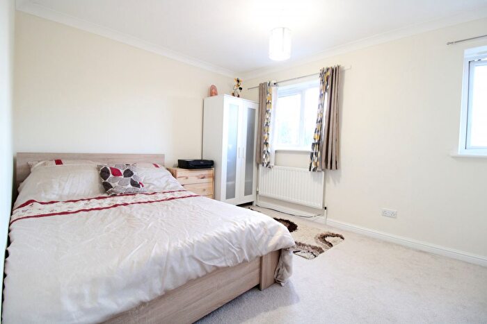 2 Bedroom Terraced House To Rent In Blunden Drive, Langley, Slough, SL3