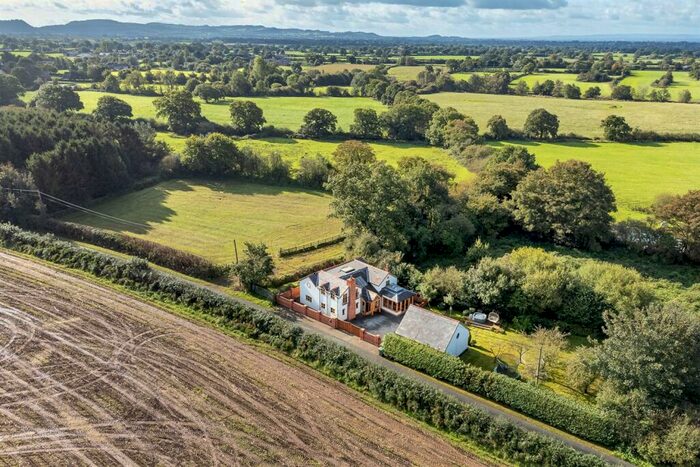 4 Bedroom Detached House For Sale In Cinder Lane, Clotton, Tarporley, CW6