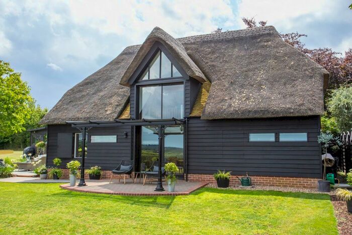 4 Bedroom Barn Conversion For Sale In Gushmere, Selling, ME13