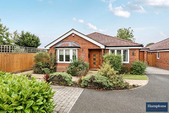 3 Bedroom Bungalow To Rent In Lovel Road, Winkfield, SL4