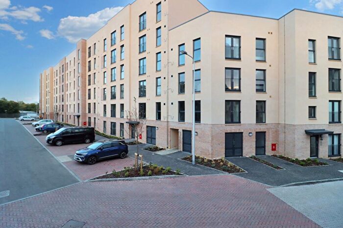 2 Bedroom Flat To Rent In Kilpatrick Grove, Edinburgh, EH6