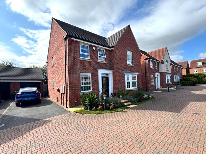 4 Bedroom Detached House For Sale In Knight Close, Burton-on-Trent, DE13