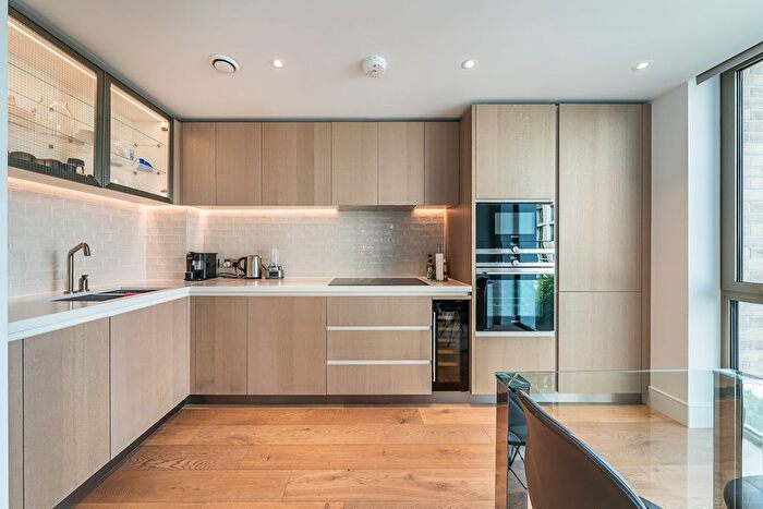 2 Bedroom Flat To Rent In Palmer Road, London, SW11