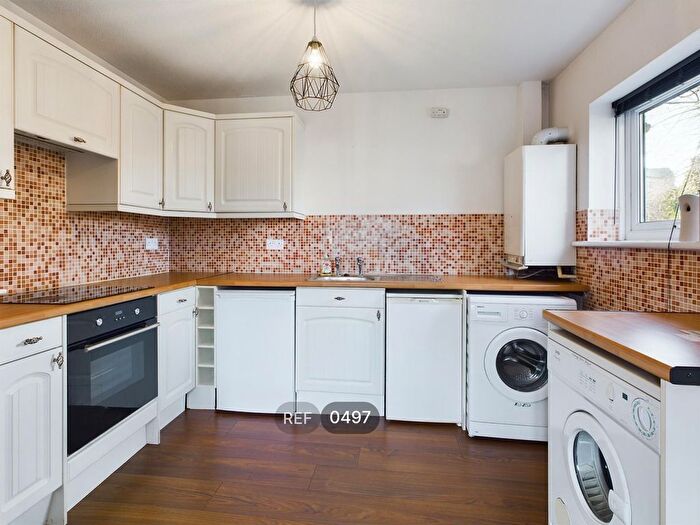 1 Bedroom Flat To Rent In Lawson Court, High Street, HU1