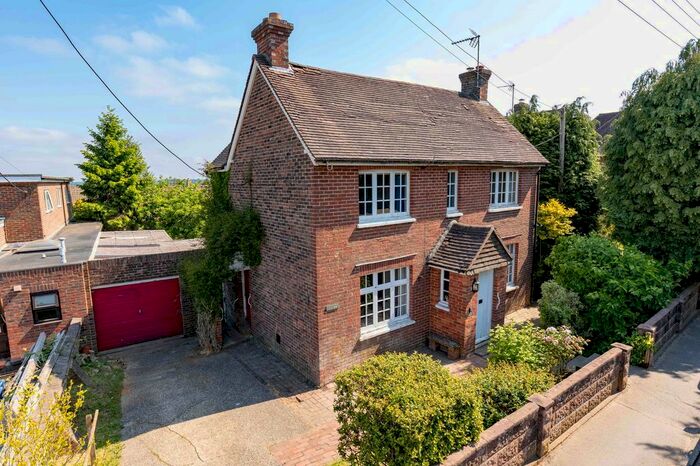 3 Bedroom Detached House For Sale In Top Road, Sharpthorne, RH19