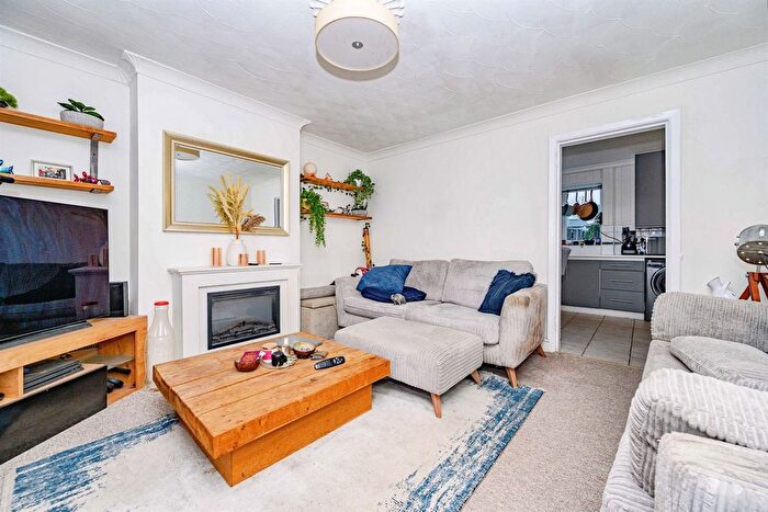 2 Bedroom Terraced House For Sale In Hill Common, Hemel Hempstead, HP3