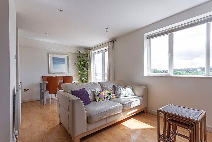 2 Bedroom Apartment To Rent In High Quay, Newcastle Upon Tyne, NE1