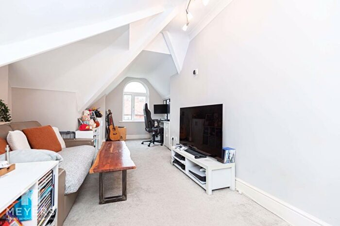 1 Bedroom Flat For Sale In Eden Roc, Percy Road, Bournemouth, BH5