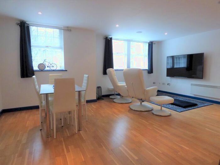 2 Bedroom Flat To Rent In Damside Street, Lancaster LA1