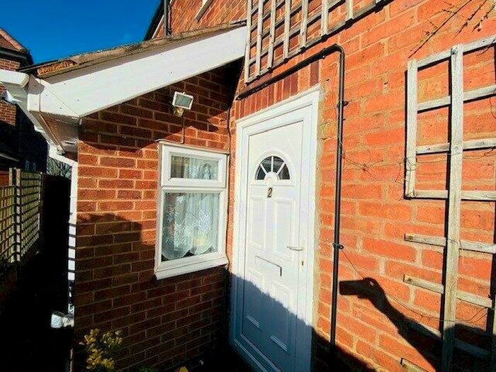 1 Bedroom Flat To Rent In Earlswood Common, Earlswood, Solihull, B94