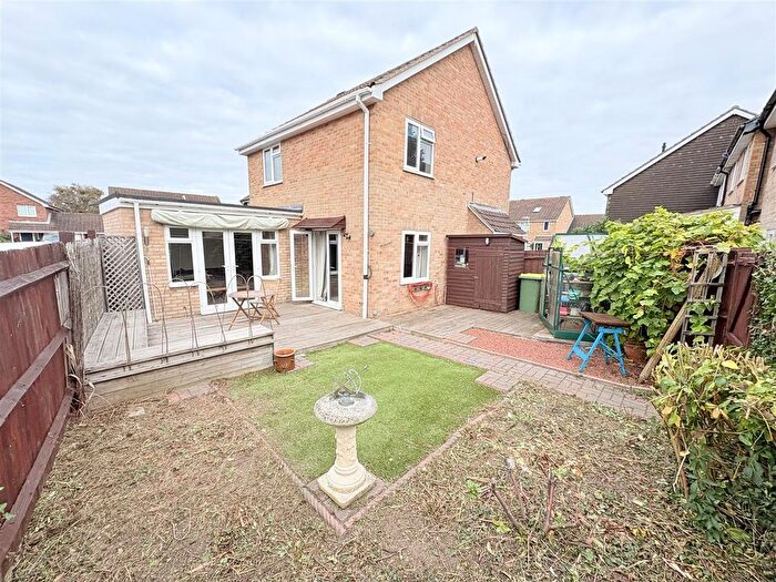 3 Bedroom End Of Terrace House For Sale In Fitzwilliam Avenue, Hill Head, Fareham, PO14