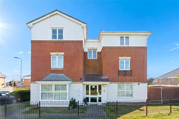 1 Bedroom Apartment For Sale In Bancroft Chase, Hornchurch, RM12