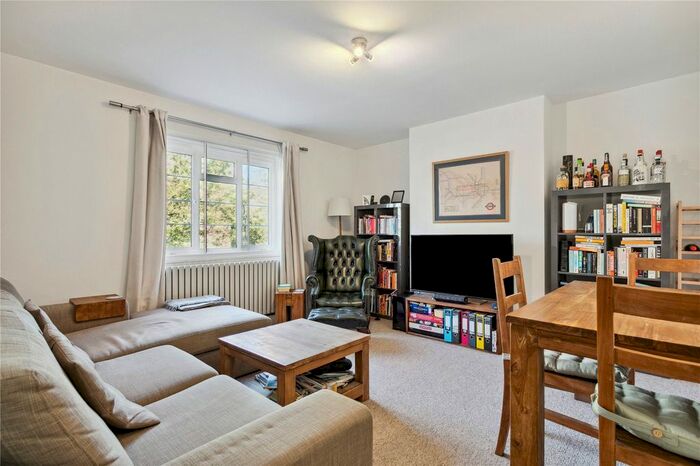 2 Bedroom Flat To Rent In Dibdin House, Maida Vale, London, W9