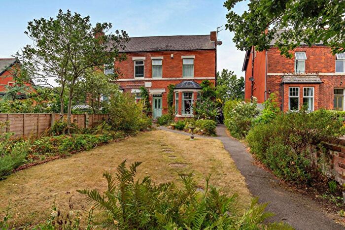 4 Bedroom Semi-Detached House For Sale In St Annes Road East, Lytham St Annes, FY8