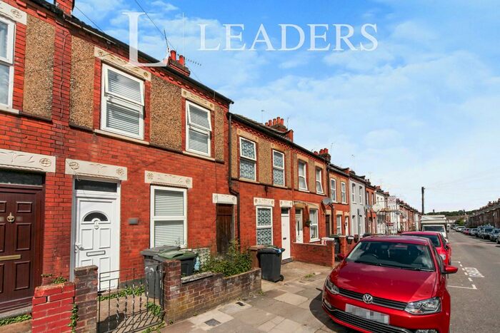 2 Bedroom Terraced House To Rent In St. Peters Road, Luton, LU1