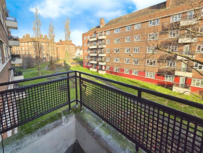 3 Bedroom Flat For Sale In Friary Estate, London, SE15