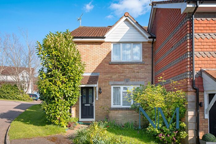 2 Bedroom End Terrace House For Sale In Jacobean Close, Maidenbower, Crawley, RH10