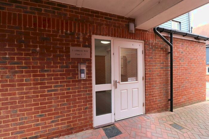 2 Bedroom Terraced House To Rent In Abbessway, PO7