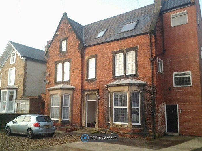 2 Bedroom Flat To Rent In Avenue Road, Scarborough, YO12