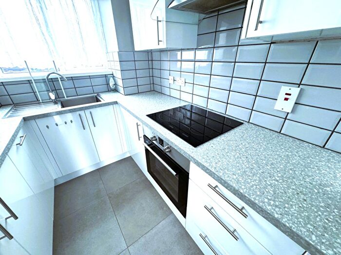 3 Bedroom Terraced House To Rent In Lea Hall Road, London, E10