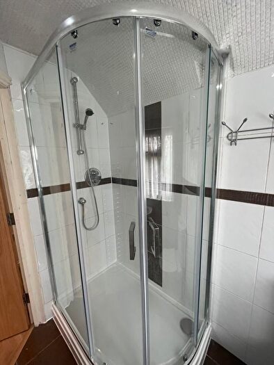 4 Bedroom Flat To Rent In Greenford Road, Greenford, UB6