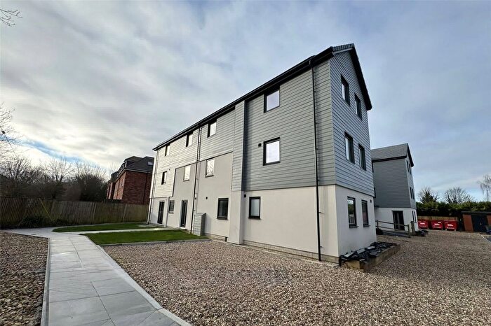 1 Bedroom Flat For Sale In London Road, Old Basing, Basingstoke, Hampshire, RG24