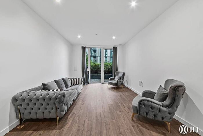 2 Bedroom Apartment To Rent In Coster Avenue London, N4