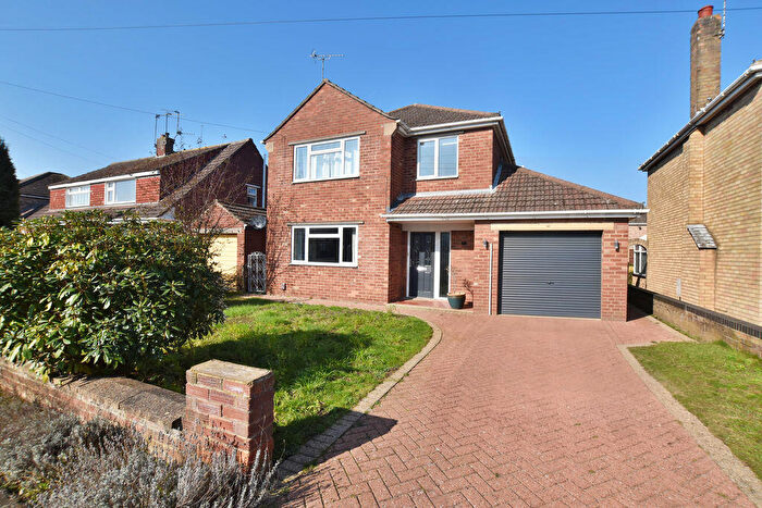 3 Bedroom Detached House For Sale In Constance Avenue, North Hykeham, Lincoln, LN6