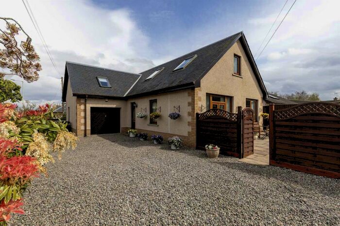 4 Bedroom Detached House For Sale In Main Street, Balbeggie, Perth, PH2