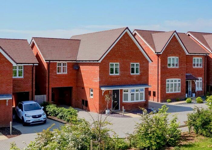 5 Bedroom Detached House For Sale In Stadhampton, Oxford, OX44