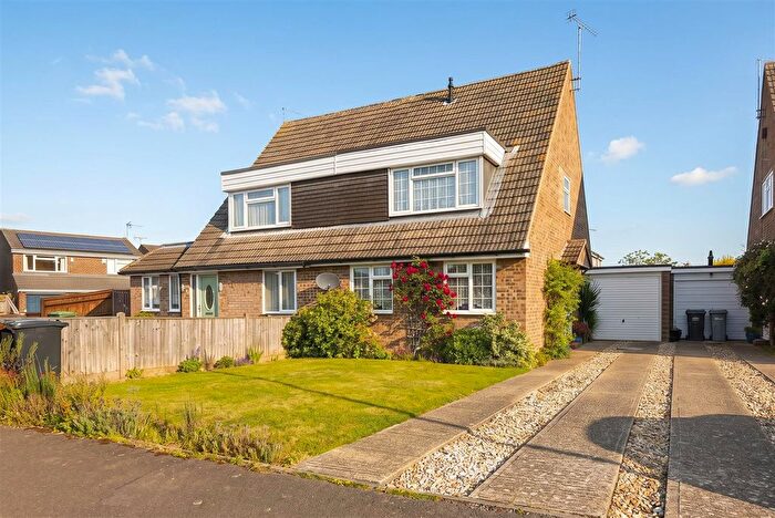 3 Bedroom Semi Detached House For Sale In Challanger Close, Paddock Wood, Tonbridge, TN12