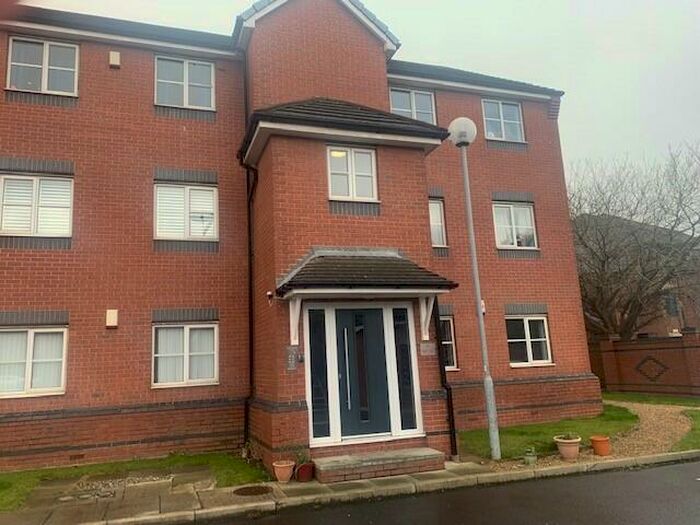 2 Bedroom Apartment To Rent In Armstrong Quay, L3