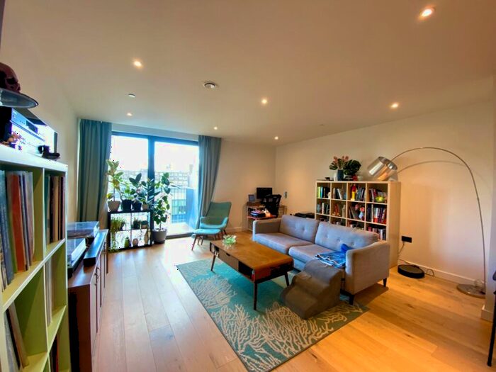 2 Bedroom Apartment To Rent In Clarendon Court, Golden Lane, Barbican, EC1Y