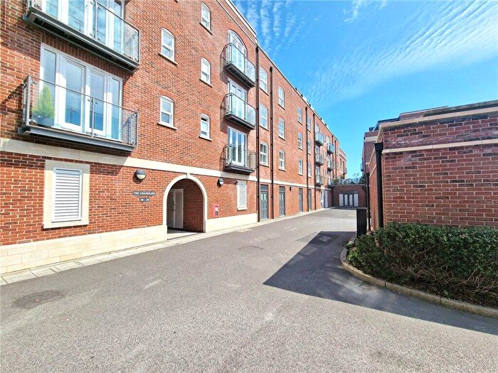 2 Bedroom Apartment For Sale In The Chandlers, Salt Meat Lane, Gosport, PO12