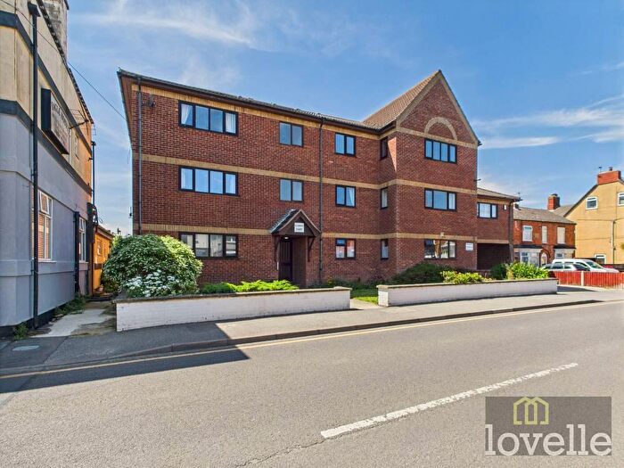 2 Bedroom Flat For Sale In Victoria Road, Mablethorpe, LN12