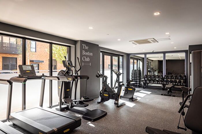 1 Bedroom Flat For Sale In Middle Road, London, W7