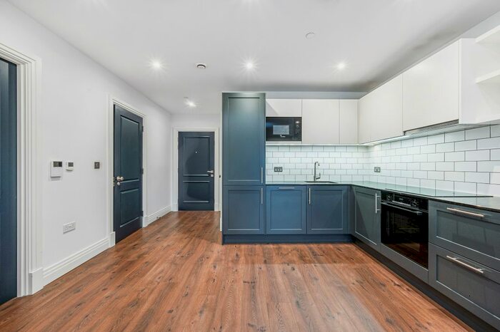 1 Bedroom Flat To Rent In Filmworks Walk, London, W5