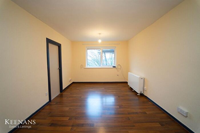 2 Bedroom Flat To Rent In Springbank Terrace, Blackburn, BB2