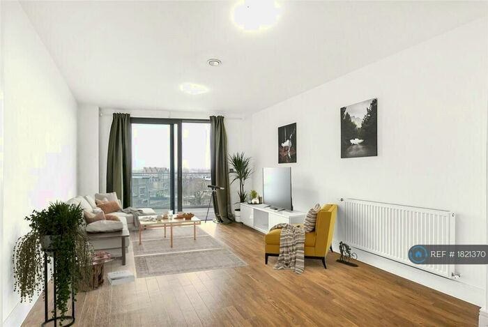 1 Bedroom Flat To Rent In Boleyn Road, London, N16