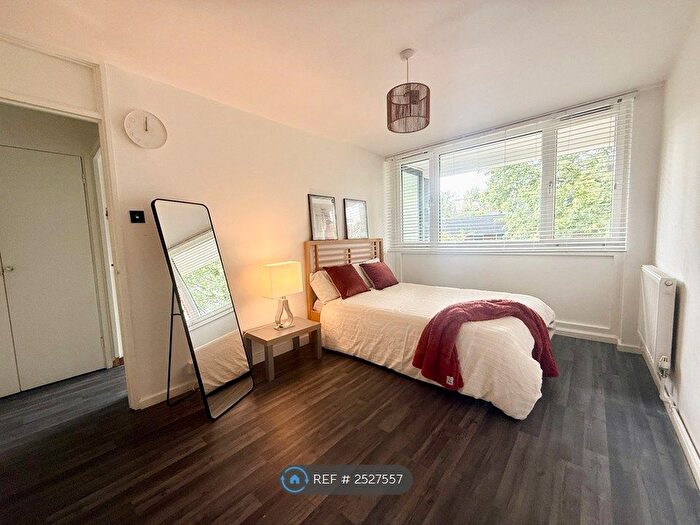 2 Bedroom Flat To Rent In Wynford Road, London, N1