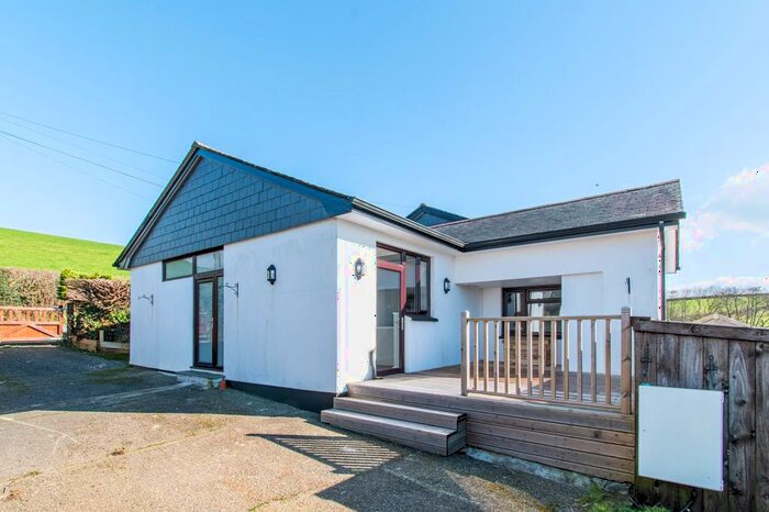 2 Bedroom Semi-Detached House To Rent In Pantersbridge, Mount, PL30