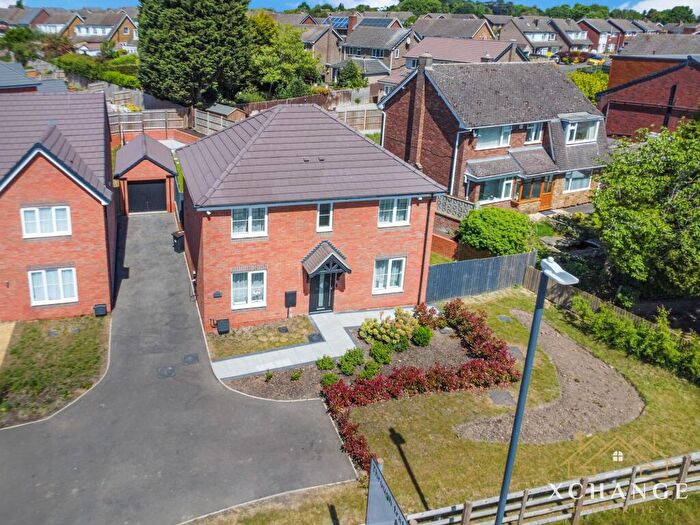 4 Bedroom Detached House For Sale In Wem Drive, Bulkington, CV12