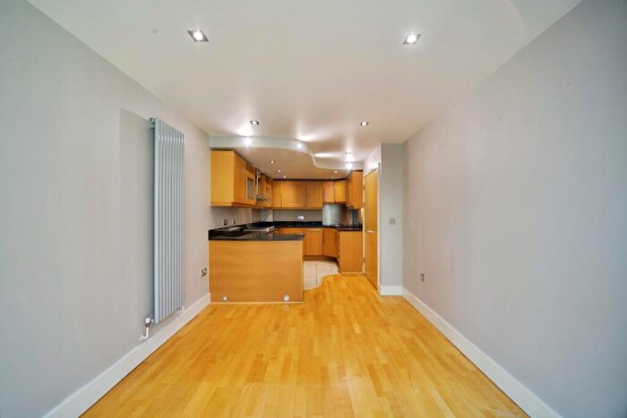 1 Bedroom Flat For Sale In Millharbour, London, E14