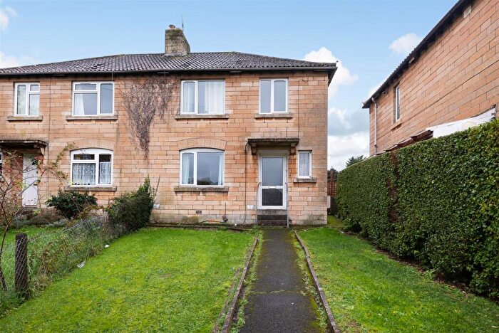 4 Bedroom Semi-Detached House To Rent In Cedar Grove, Bath, BA2