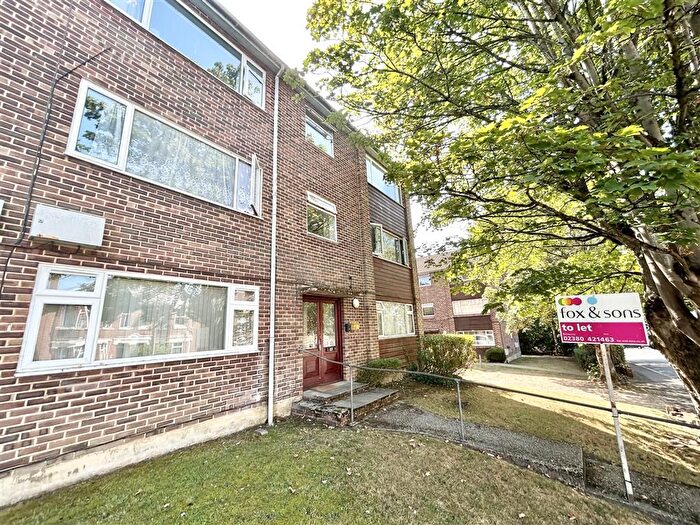 1 Bedroom Flat To Rent In Radstock Road, Southampton, SO19