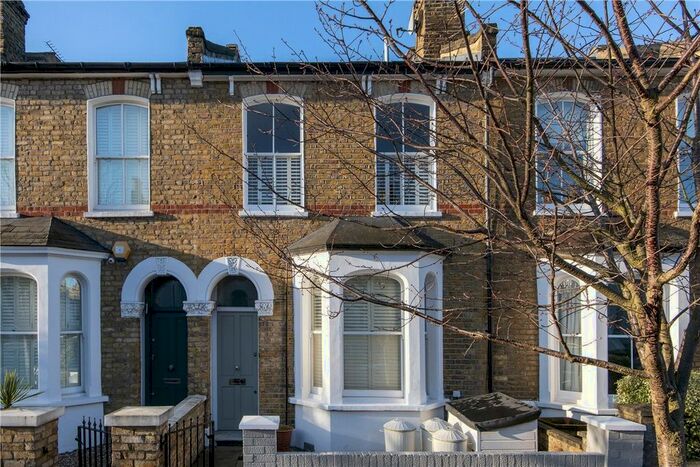 2 Bedroom Flat To Rent In Althorp Road, London, SW17