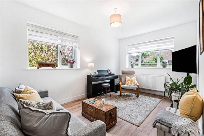 3 Bedroom Detached House For Sale In Middle Lane, Cherhill, Calne, SN11